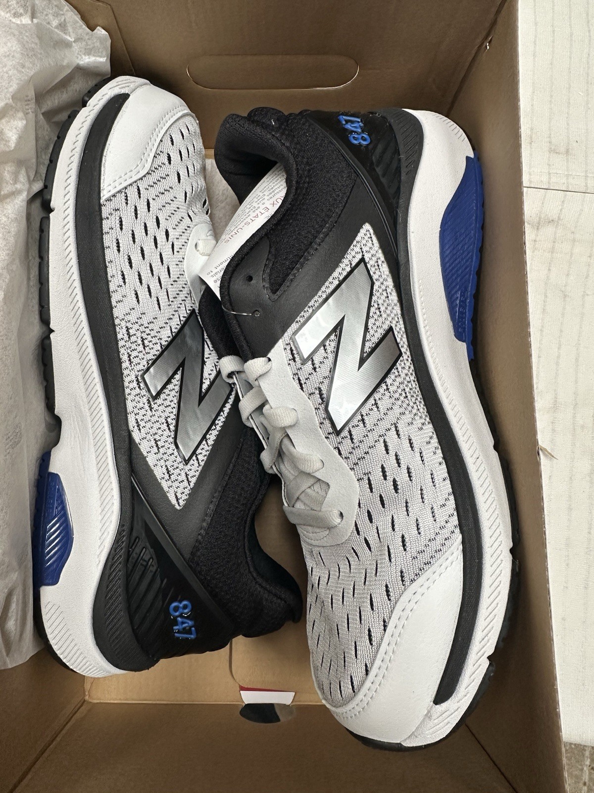 New Balance Men’s 847v4 Arctic Fox Royal Size 9 2A image 3