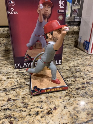 Adam Wainwright St Louis Cardinals Arch 2000 Strike Out FOCO Bobblehead #89 - Picture 2 of 6