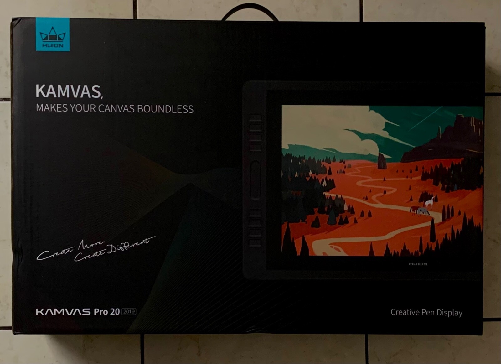 Tablette graphique Wacom Kamvas Pro 20 2019 noire complète avec boîte