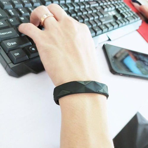 Silicone Negative Ion Anti-static Weight Loss Wristband Bracelet For Sport New - Picture 10 of 39
