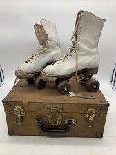 VINTAGE LEATHER ROLLER SKATES WOMENS SIZE 3 w/case