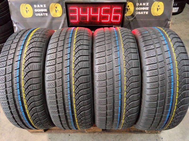 Pneumatici Invernali 4 Gomme usate 245 45 20 PIRELLI Battistrada Residuo 80/99%
