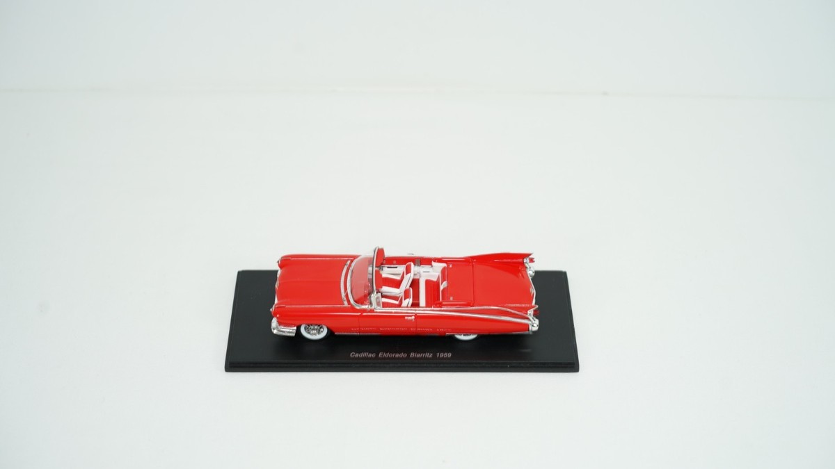 Spark 1/43 Diecast 1959 Cadillac Eldorado Biarritz Convertible