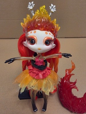 Novi Stars Ina Ferna Invasion doll