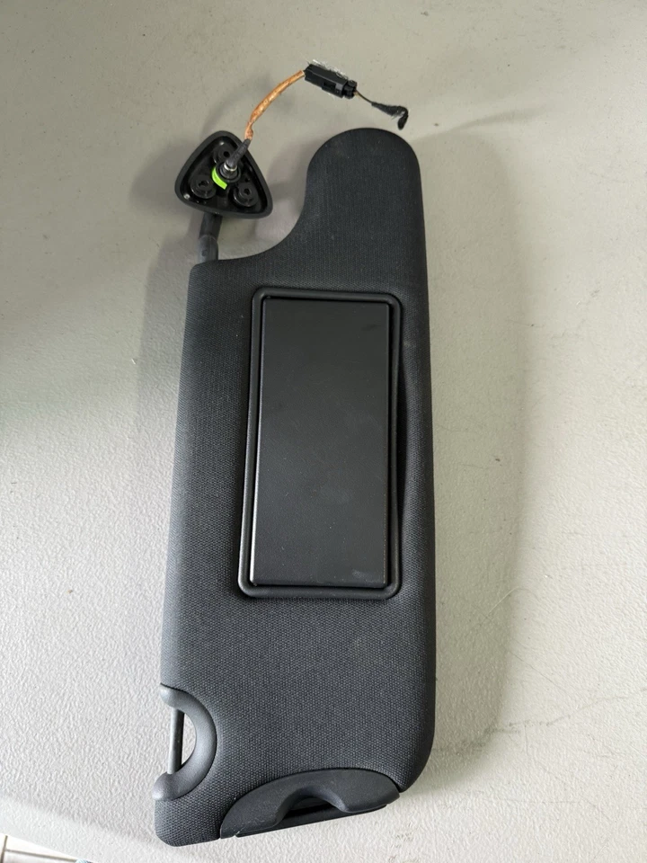 Dodge Challenger R/T 2016 16 parasol pasajero derecho negro  Foto 3 de 4