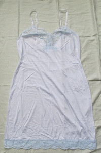 Vintage 50's blue & lace Nylon dress slip by Seamprufe classic pin-up bombshell