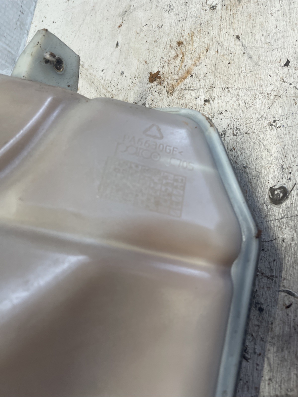 Maserati Ghibli 2014-2018 Coolant reservoir