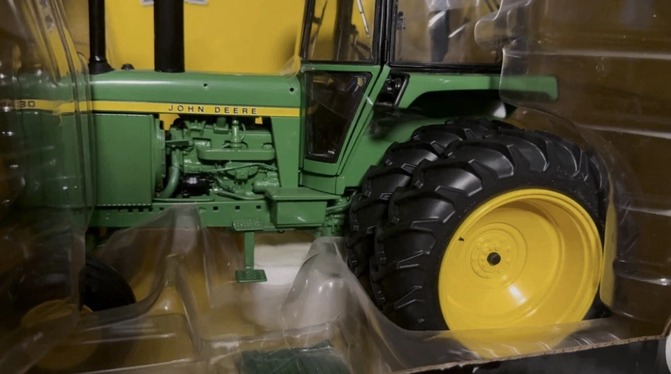 ERTL ESCALA 1/16 LLAVE DE PRECISIÓN SERIE #1 TRACTOR JOHN DEERE MODELO 4430 - ¡NUEVO EN CAJA! Foto 2 de 4