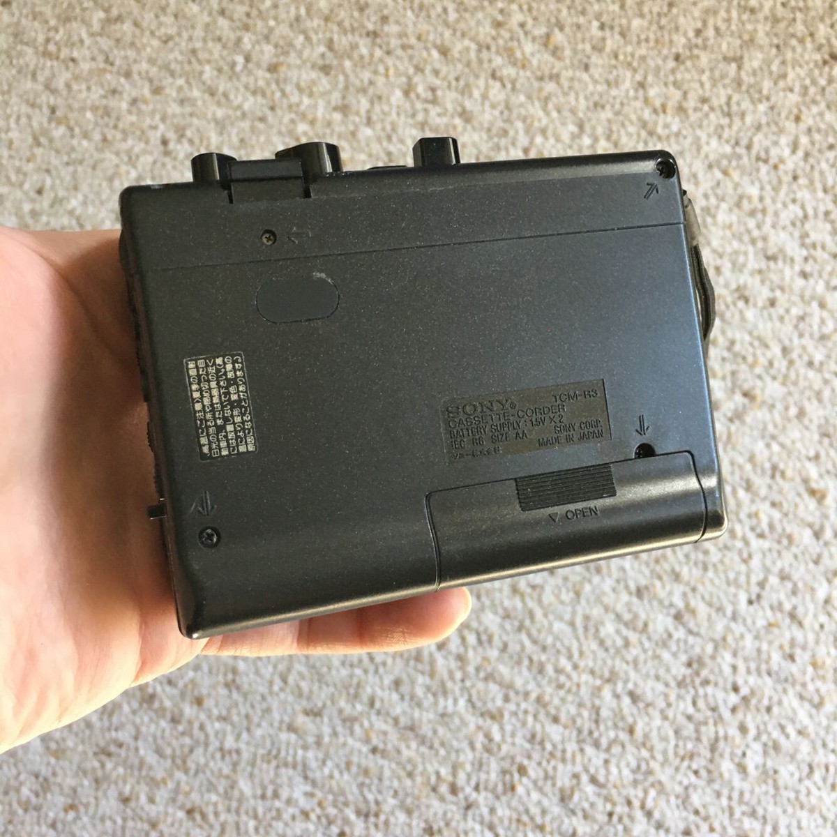 SONY TCM-R3 Walkman Cassette Corder, Decent Black ! For Parts or