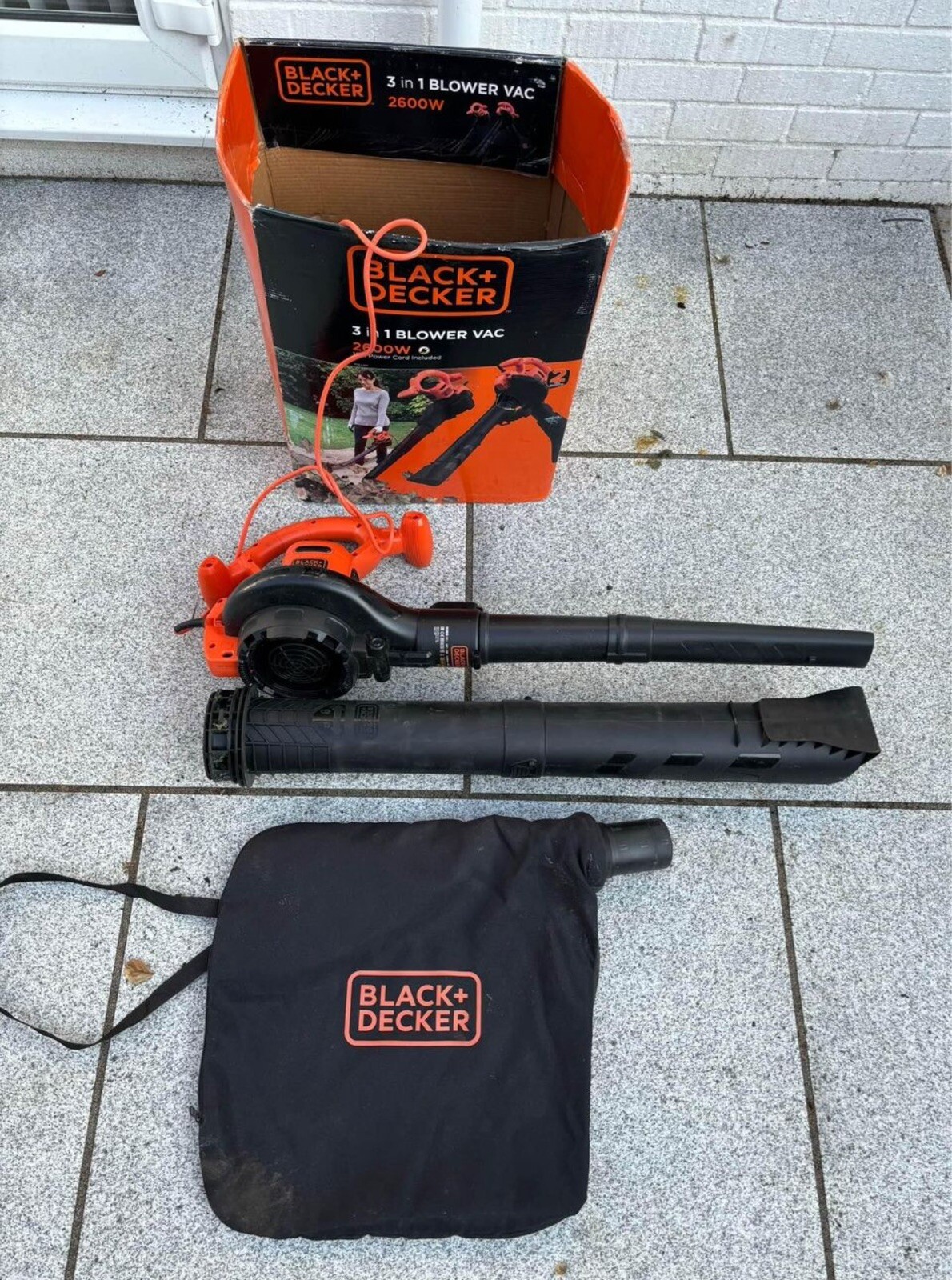 Black+Decker BEBLV260 2600W 40L 3in1 Electric Leaf Blower Vacuum