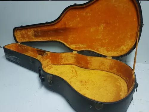 1963 GIBSON HUMMINGBIRD / DOVE DREADNOUGHT CASE USA