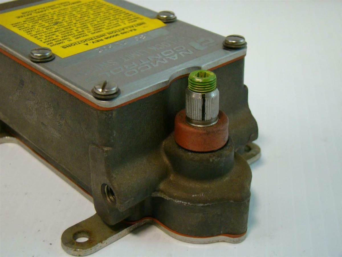 Namco Controls Snap-Lock Limit Switch 180 21302 | eBay