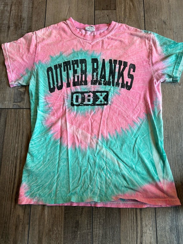 Women’s Outerbanks Tie Dye Short Sleeve Shirt Size Small