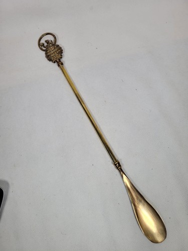 Vintage Brass Shoe Horn Esmeralda Hanger 45.5cm Long Rare Prop - Picture 15 of 15