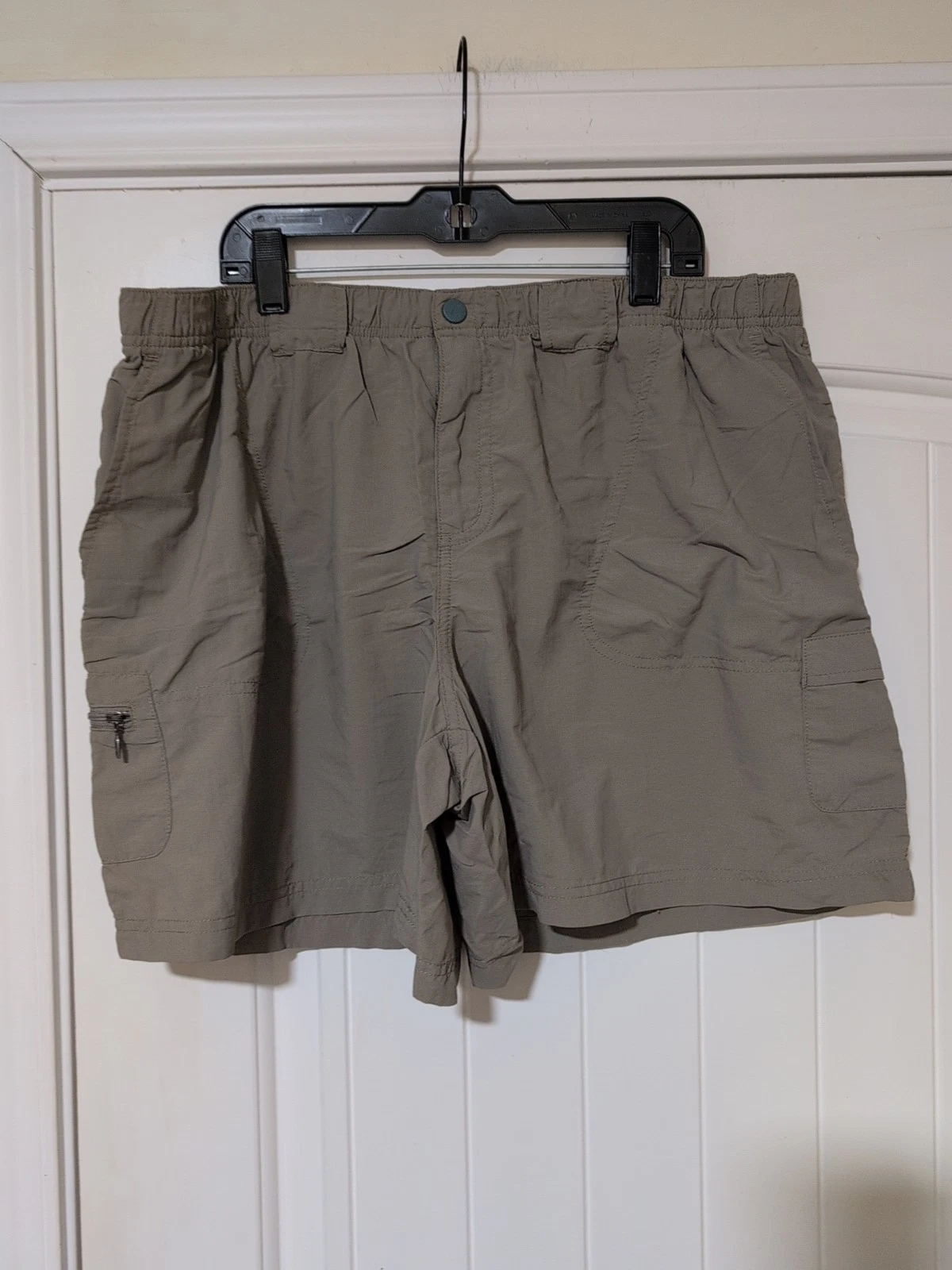Columbia XL Nylon Packable Beige Quick-Dry Bermuda with Pockets