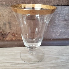 Vintage Tiffin Franciscan Rambler Rose? glass with gold encrusted rim.