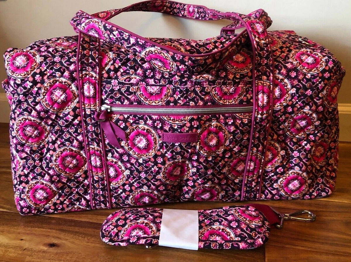 Vera bradley 2025 iconic duffel bag
