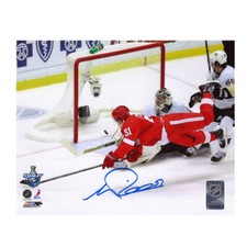 VALTTERI FILPPULA Signed Detroit Red Wings 8 X 10 Photo - 70256