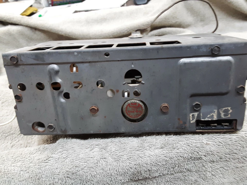 Oldsmobile 442 1964, F-85, radio am de fábrica Jetstar en buen estado de funcionamiento Foto 4 de 4