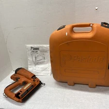 Paslode Straight Finisher Nailer Md 902000  with Case  & Manual    PL-03