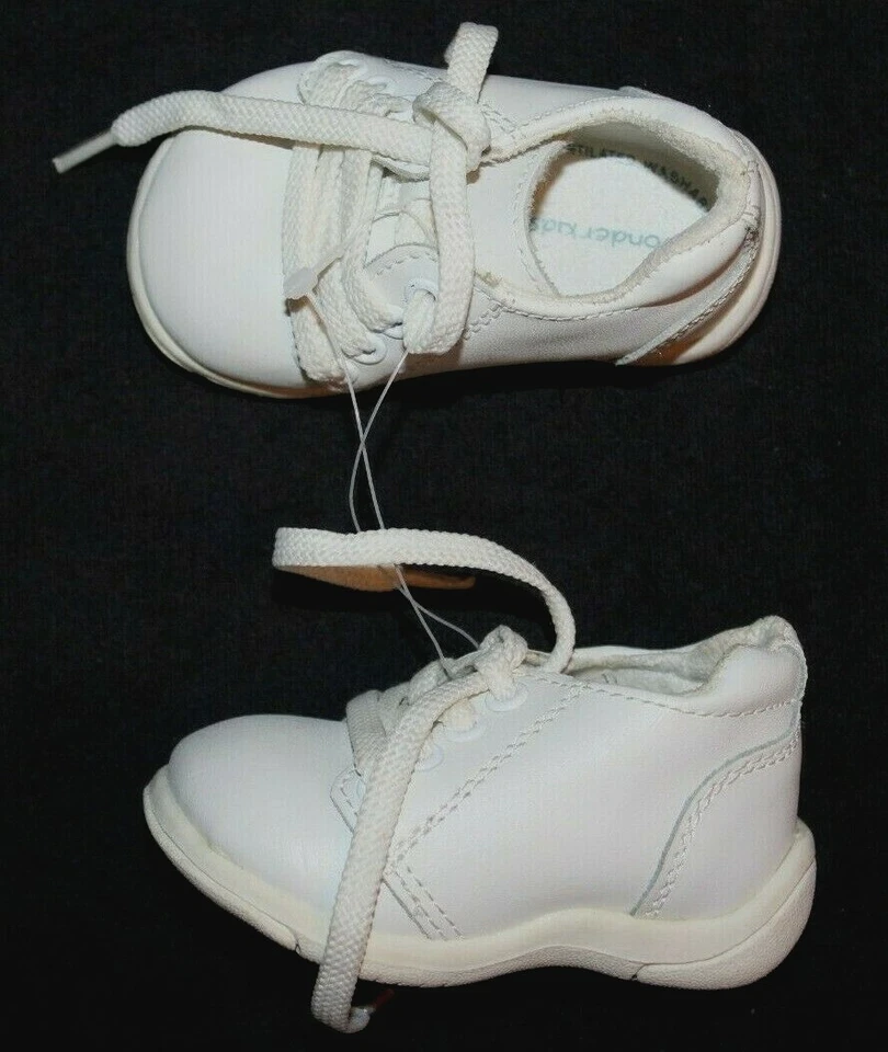 Zapatos de vestir Wonder Kids bebé gorditos blancos con cordones botín 2W   Foto 3 de 4