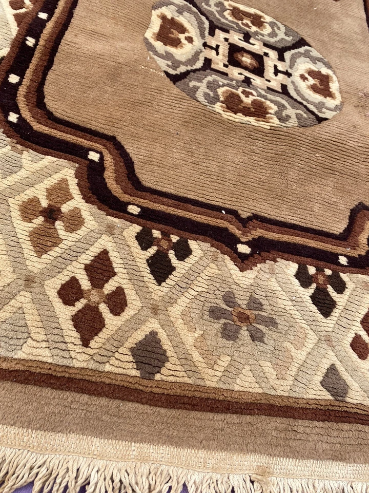 Vtg RUG 70”x35.5” Brown Tan Gray Scrolls - Image 4 of 4