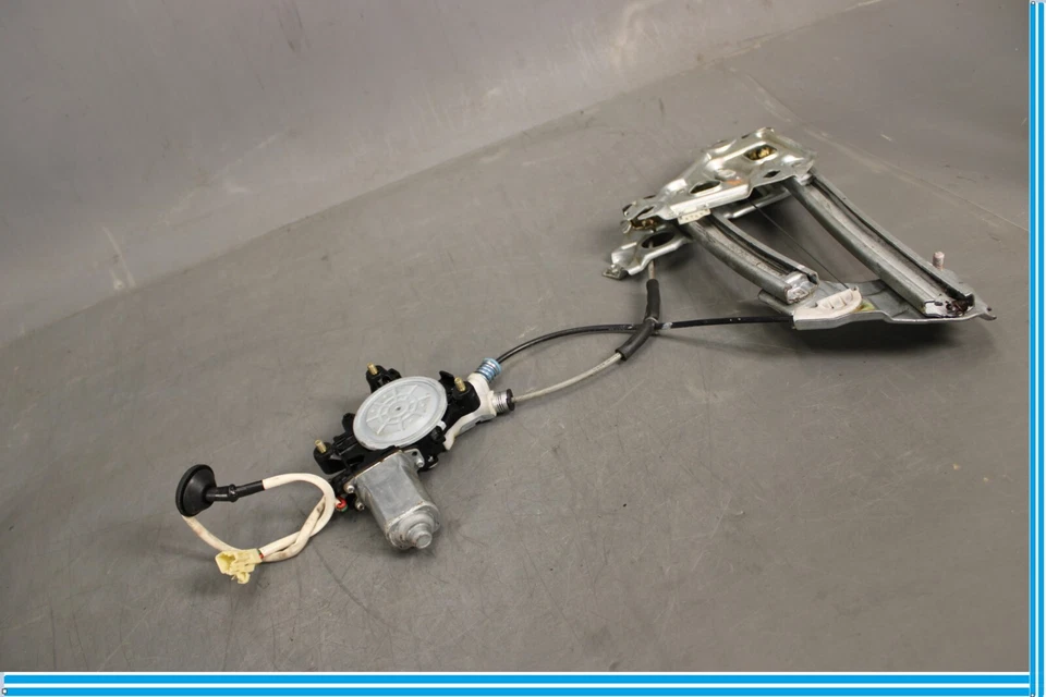 02-10 Lexus SC430 Cuarto trasero derecho cuarto ventana trasera regulador con motor OEM Foto 2 de 4