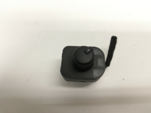Audi A4 B6  Schalter Außenspiegel Spiegel Spiegelverstellung  8E0959565  (01)