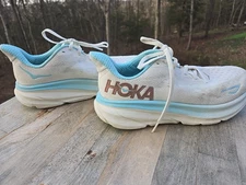 Size 8.5 B - Hoka One One HOKA Clifton 9 Frost Rose Gold 