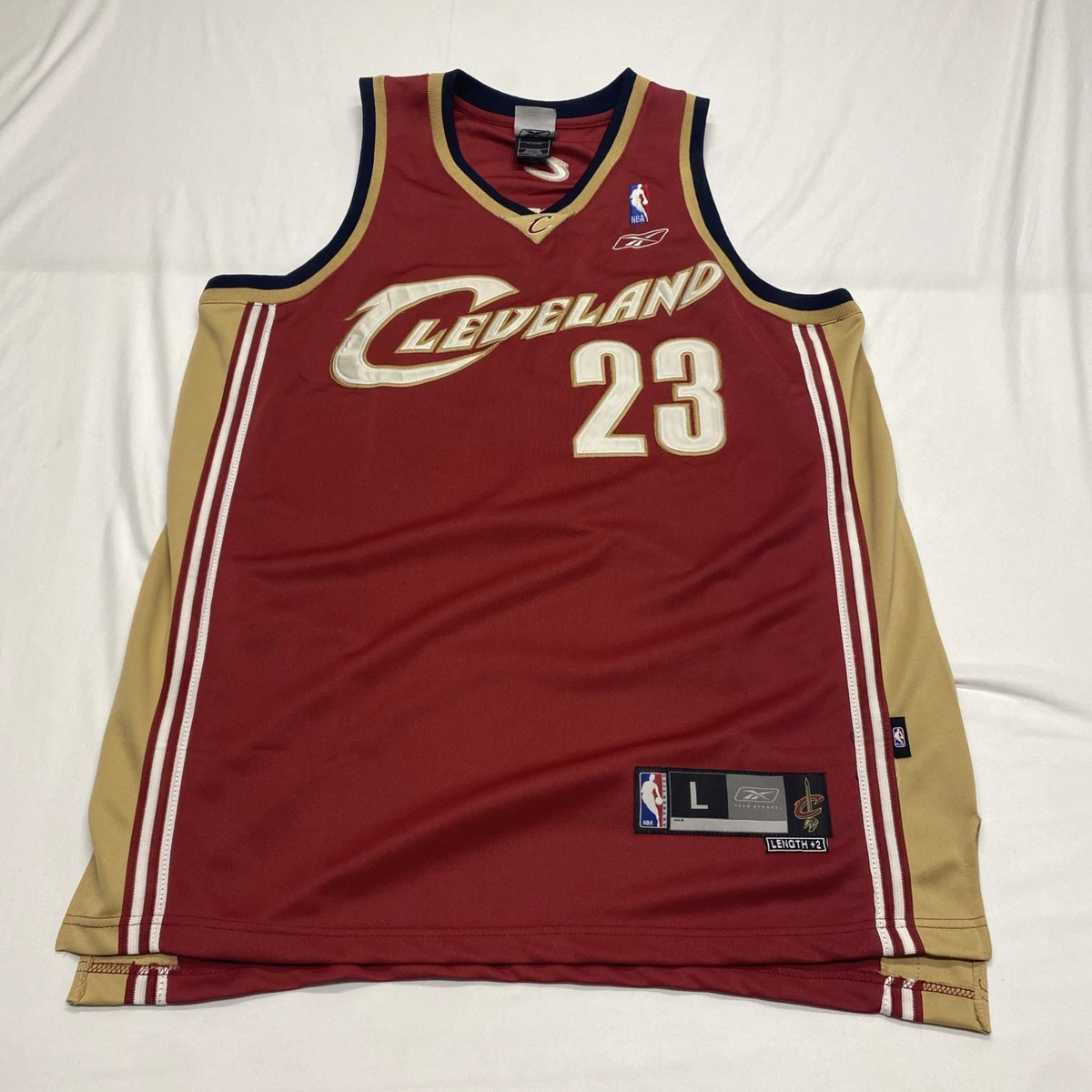 Трикотаж Cleveland Cavaliers LeBron James NBA - огромный выбор по