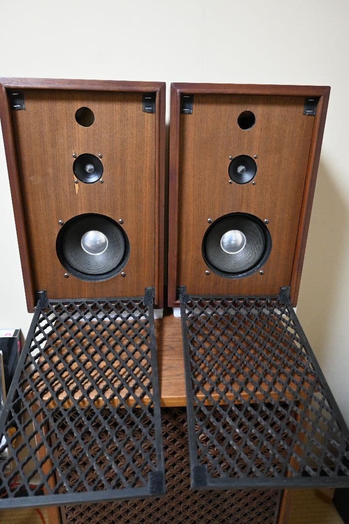 Pair Vintage Sansui Sp-30 2 Way Speaker System Book Shelf Speakers