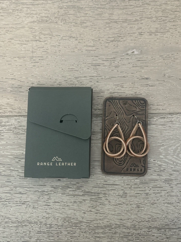 Pendientes de cuero de gama nuevos con etiquetas - Pendientes nudo - Color natural muy ligero Foto 2 de 4