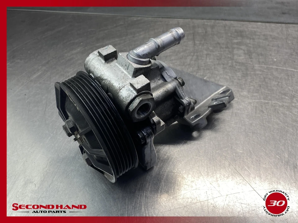 06-13 BMW 128i 328i BOMBA DE DIRECCIÓN ASISTIDA CON POLEA OEM 7537862 USADO OEM Foto 2 de 4