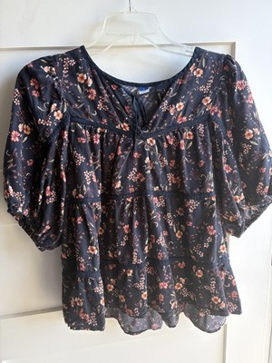 Breezy, short, floral Old Navy brand blouse with ribbon detail