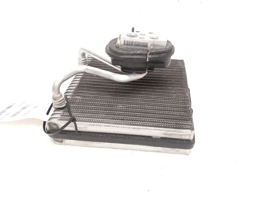 NÚCLEO EVAPORADOR DE AIRE ACONDICIONADO PARA VOLKSWAGEN JETTA 1999 - 2011 Foto 4 de 4