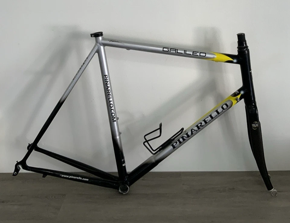 PINARELLO GALILEO FRAME AND FORK 60 CM ALUMINUM CARBON 2.3 KGS ITALIAN THREADING - Image 2 of 4