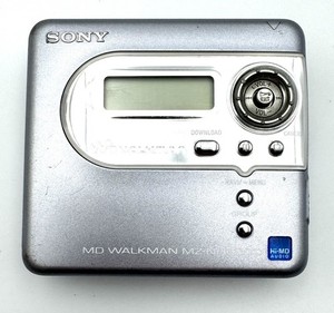 Sony MZ-NH600D Hi-MD Minidisc Walkman - Powers On - Untested
