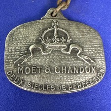 MOET E CHANDON - VINTAGE KEYCHAIN