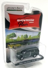 Greenlight 1/64 Scale 68020-D - 2022 Chevrolet Tahoe Premier - Dark Green