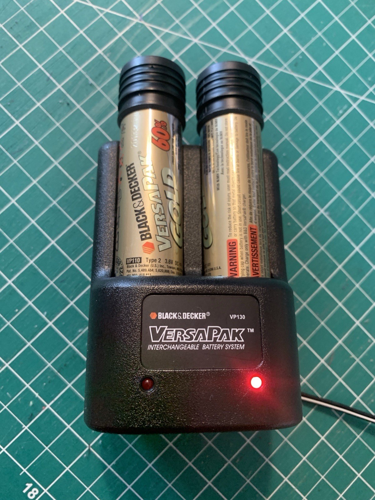 JUGS PROFESSIONAL SPORTS RADAR GUN w/ CASE, Batteries, Charger, Tested Works!!