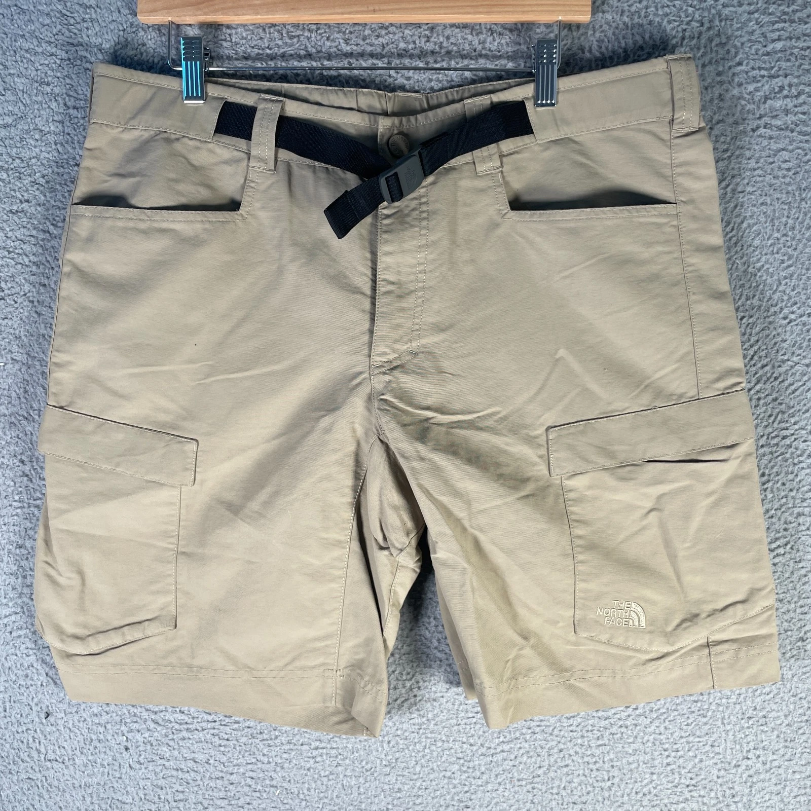 The North Face Men's Cargo Shorts Size 36 Tan Nylon Outdoor Hiking NF0A2RGB
