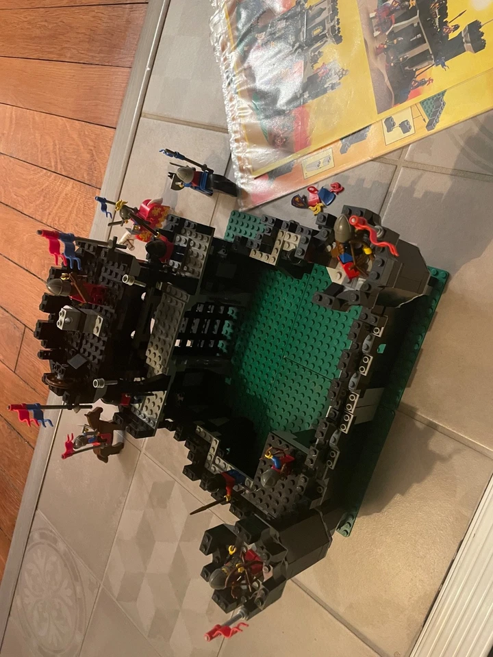 lego, chateau fort 6085 black monarch - Photo 4/4