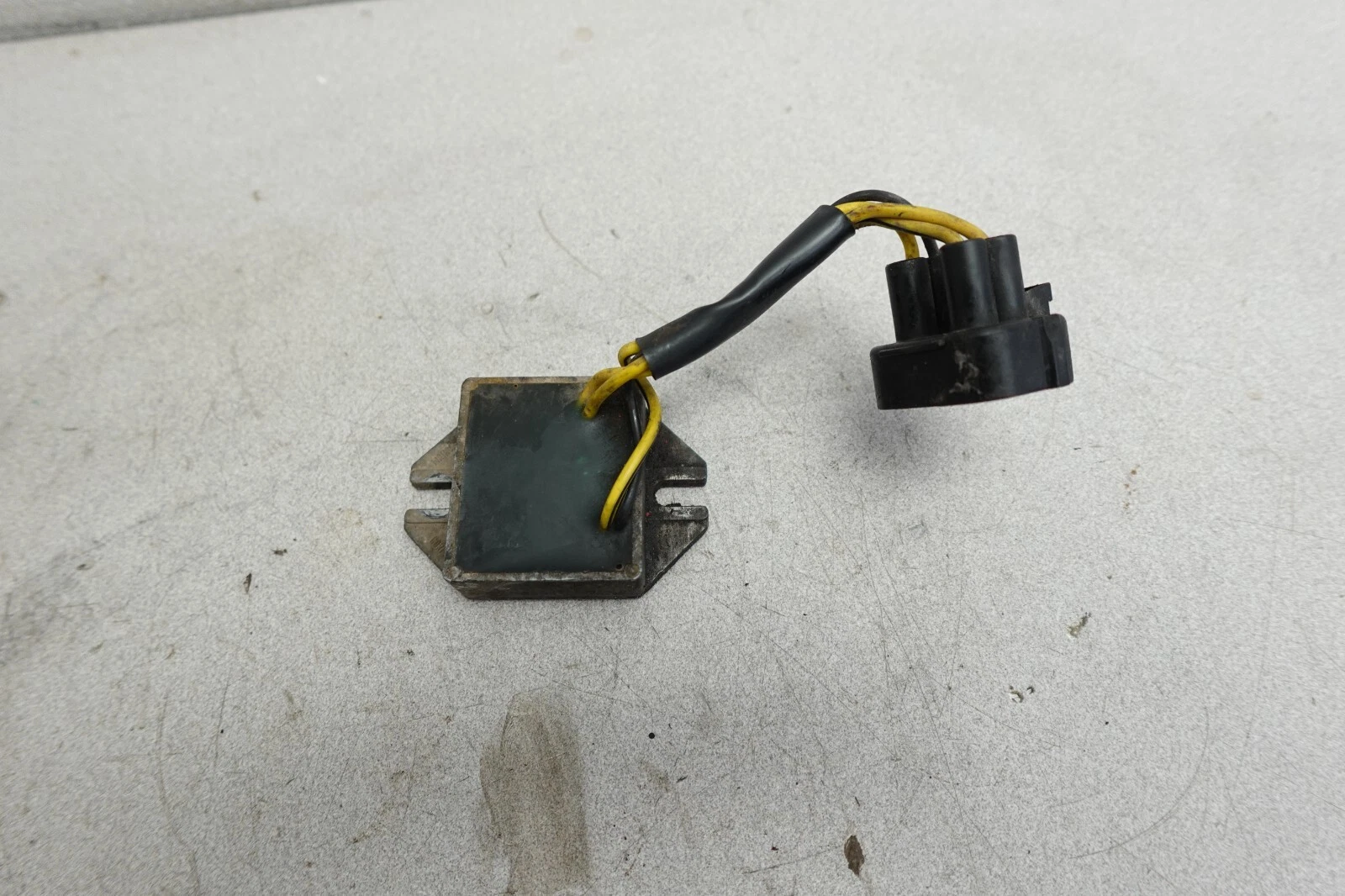 1999-2003 Ski-Doo Voltage Regulator  MXZ 800 Summit Formula Legend