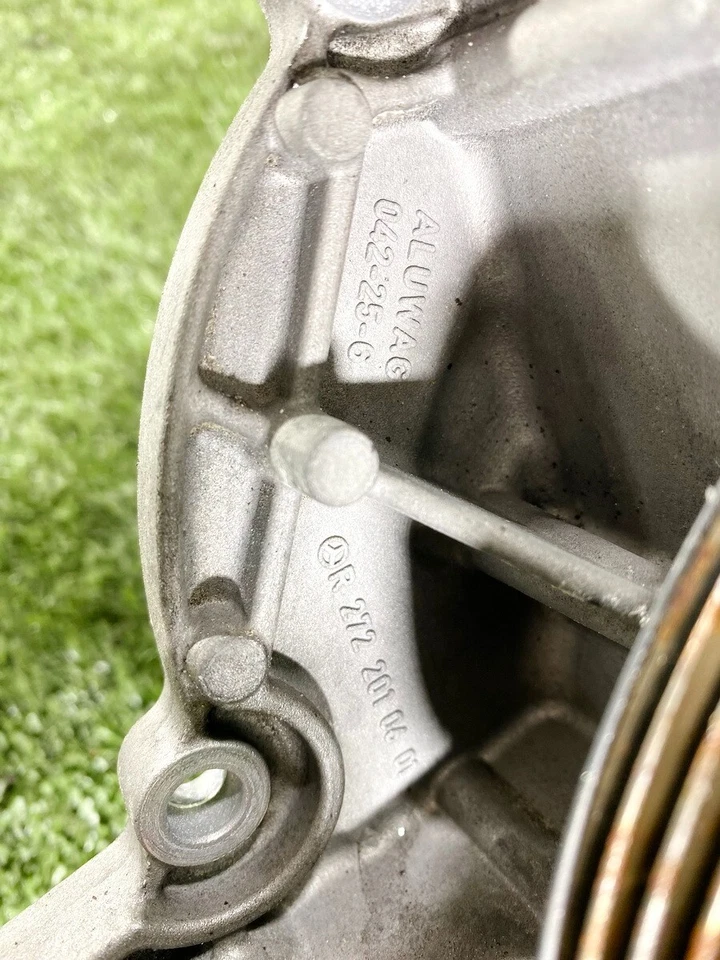 06-13 MERCEDES BENZ R350 ML350 MOTOR REFRIGERANTE BOMBA DE AGUA CON MANGUERA OEM Foto 3 de 3