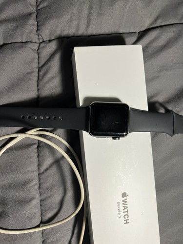 Apple Watch Series 3 38 mm Gray Case Black Aluminium Smartwatch - MTF02LLA - 第 3/4 張圖片