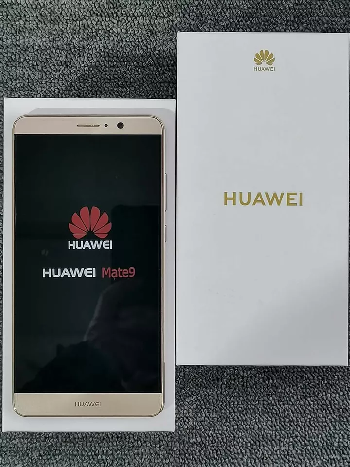 Unlocked Huawei Mate 9 MHA-L29 Android ﻿EMUI 4+64GB Dual-SIM 5.9" Smartphone - Image 2 of 4