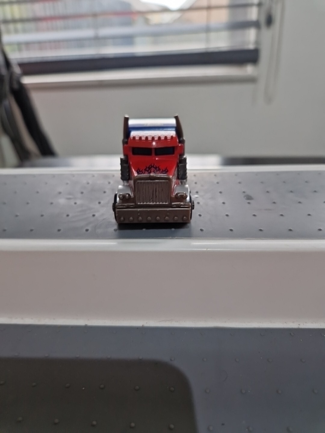 Picture 2 of 4