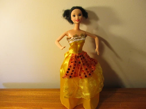 Vintage (1966) Mattel Madge Doll. Moveable Arms & Legs. W/ Yellow Gown.