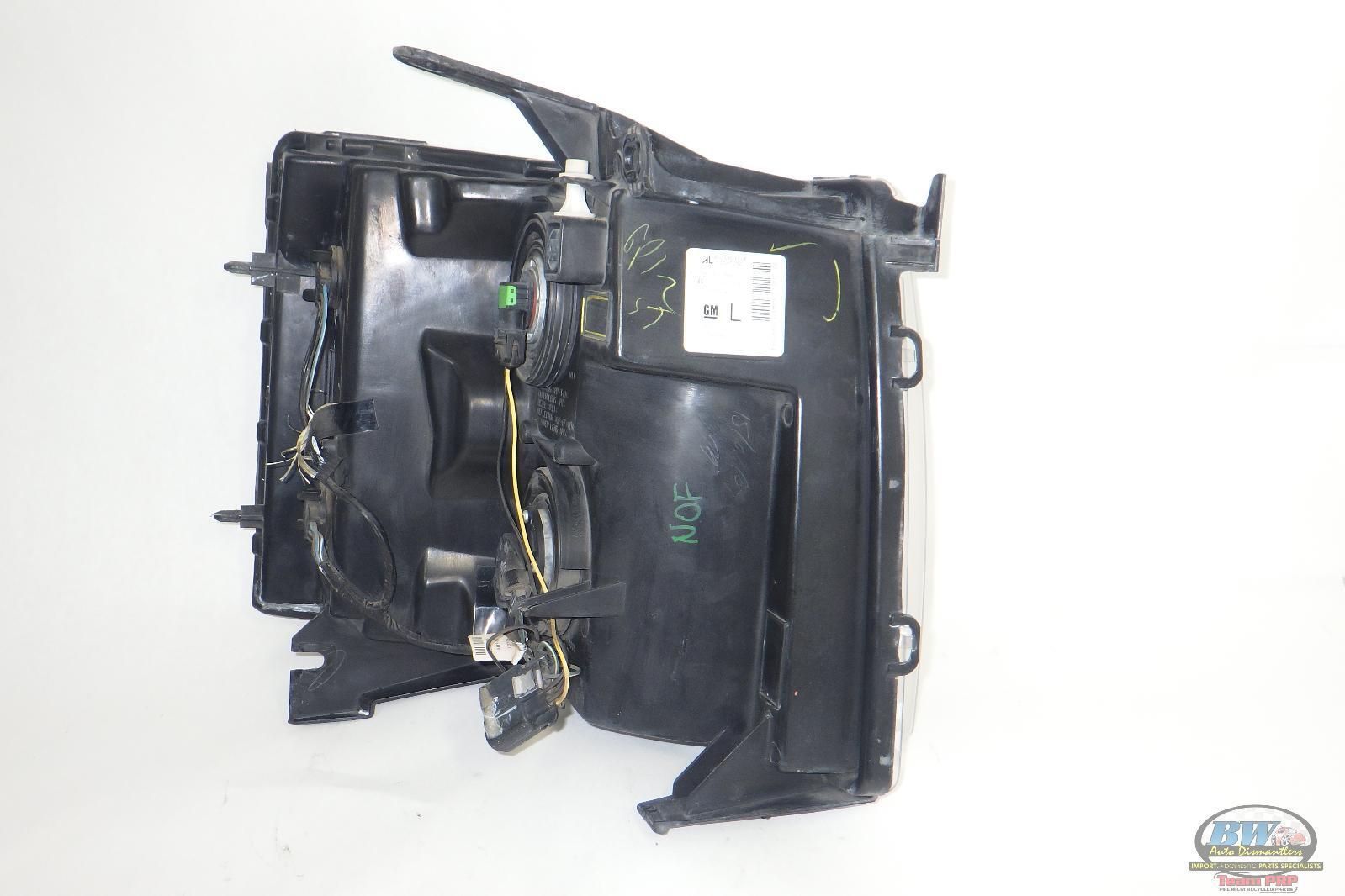 25962804; CHEVRY SILVERADO 1500 2500 3500 OEM Left Halogen  