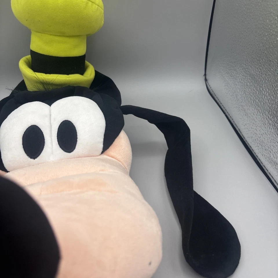 Auténtico sombrero ajustable de felpa Goofy Disney Parks World Disneyland talla juvenil Foto 4 de 4